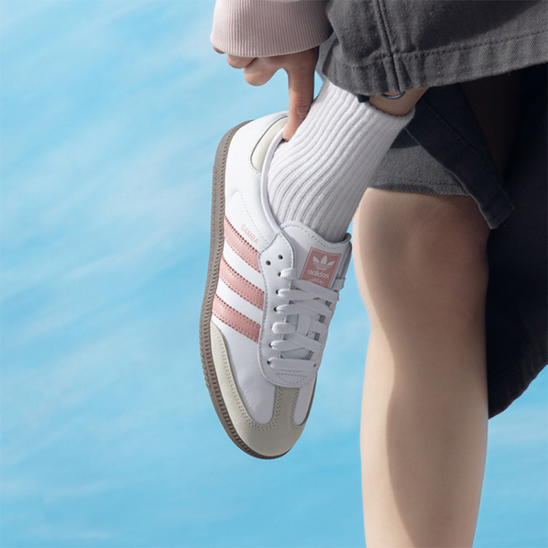 Scarpe sportive casual da donn - Adidas Shoes Superstar recensione e prezzo